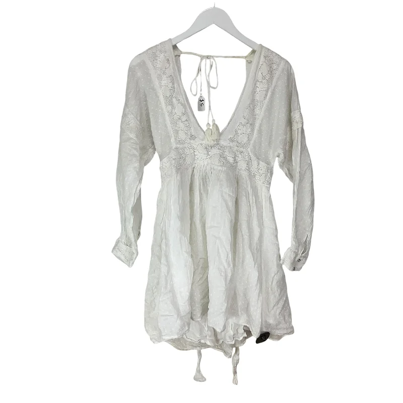 Dress Casual Short By Free People In White, Size: M