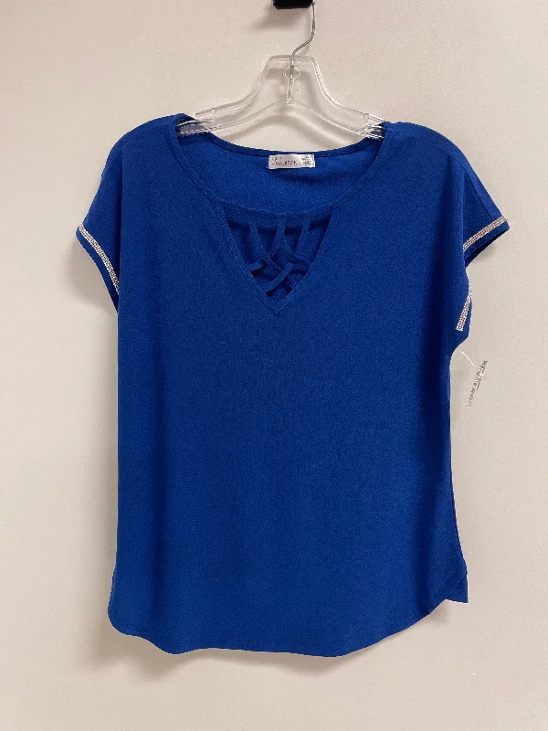 Top Short Sleeve By 89th And Madison In Blue, Size: M