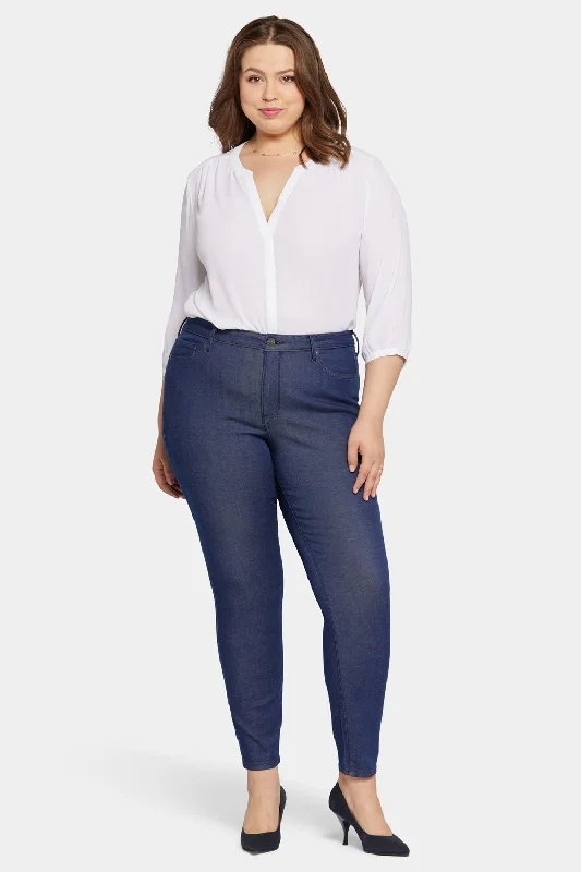 Ami Skinny Jeans In Plus Size - Endless Blue